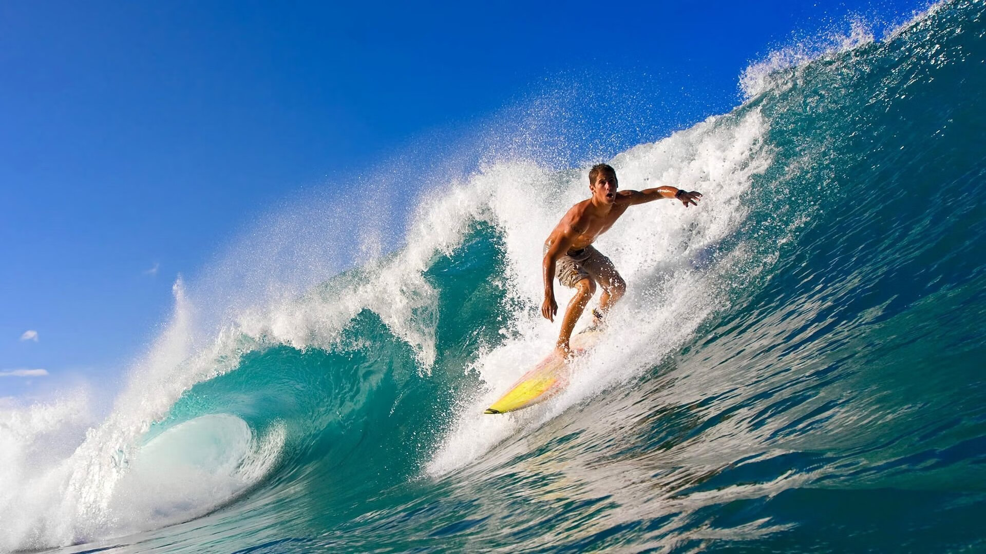 中国足球是否可以试点多俱乐部联盟运营，中国有足球联赛吗